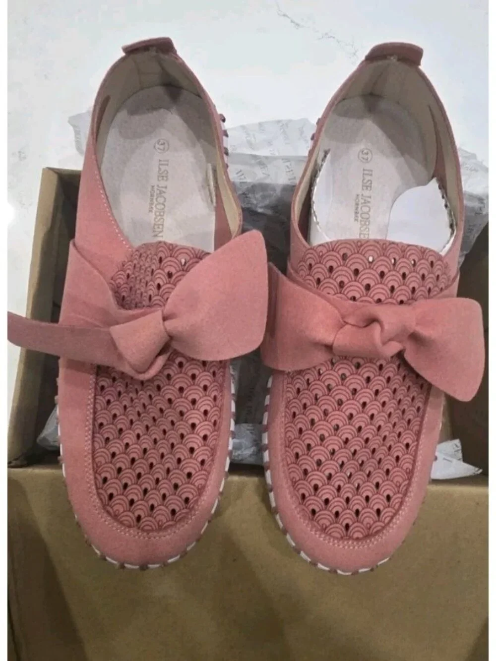 Ilse Jacobsen Tulip 4086 Rouge Slip-on Shoe Women's EU size 37 US Size 6.5